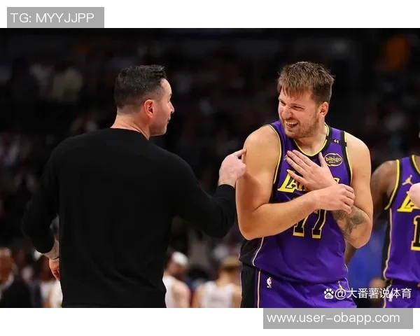 肯扬马丁直言湖人球员对雷迪克缺乏尊重只因他不敢批评詹姆斯与东契奇